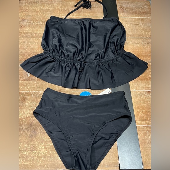 CUPSHE Ruched Flounce Halter Tankini & High Waist Bikini Set - Picture 4 of 7